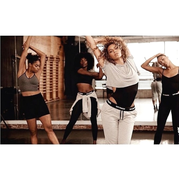 Ivy Park Roll Down Logo Legging Size Small-Black - Picture 3 of 5